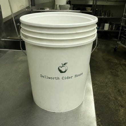 Customized 5 gallon buckets for restaurants and commercial kitchens
